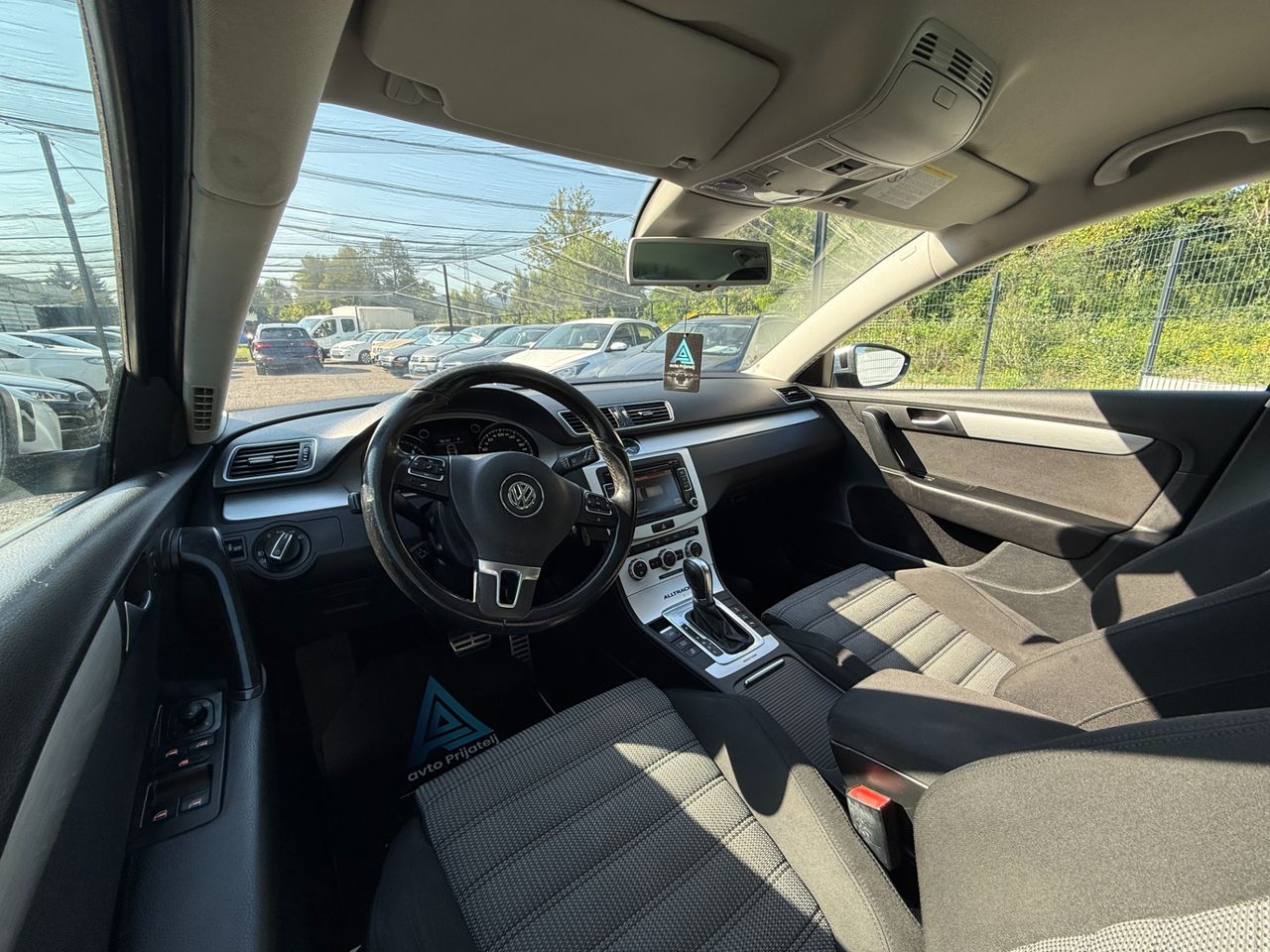 Zunanja slika - VW Passat - 2.0 TDI 4M BlueM.T.Alltr.Premium avt.130 - 11