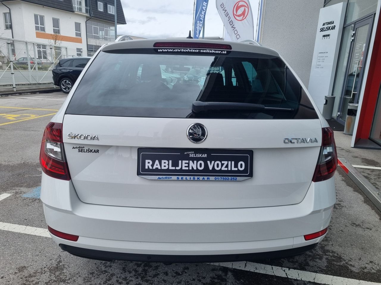 Zunanja slika - Škoda Octavia - COMBI 2.0 TDI 110 kW DSG MENJALNIK - TOP OPREMA - 5