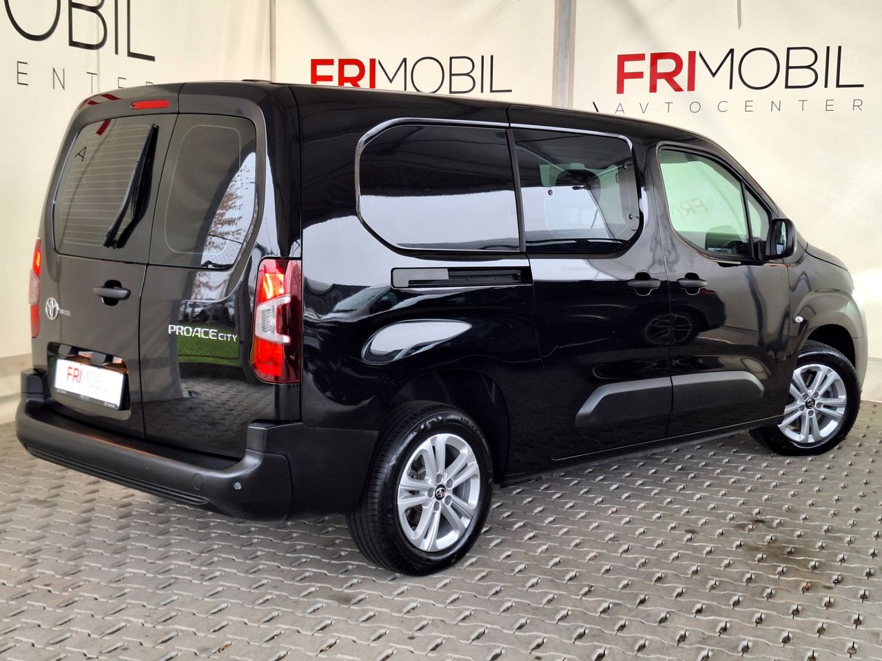Zunanja slika - Toyota Proace - City Verso 1.5 D-4D Family 96kW - 5