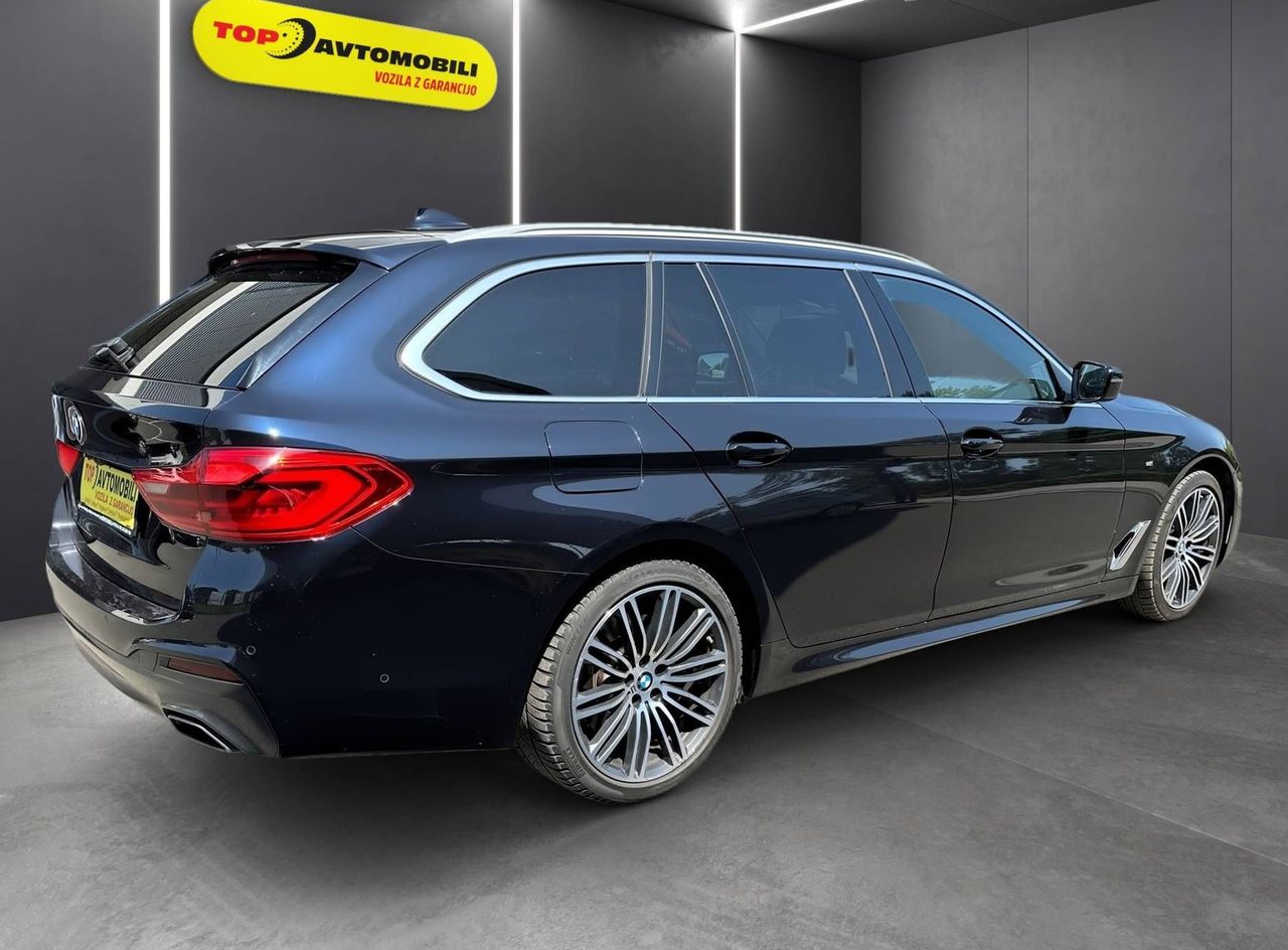 Zunanja slika - BMW Serija 5 - Touring: 530d M PAKET LED NAVI PDC KAMERA PANO RADAR TOP - 9