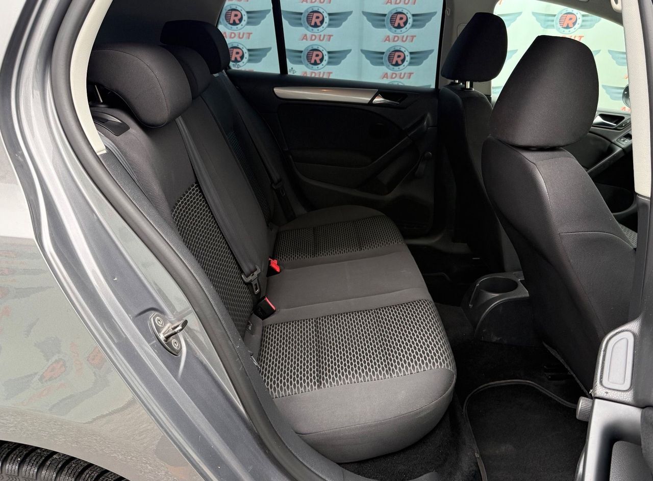 Zunanja slika - VW Golf - 1.6 TDI DPF Trendline 66  90  REDNO SERVIS... - 16