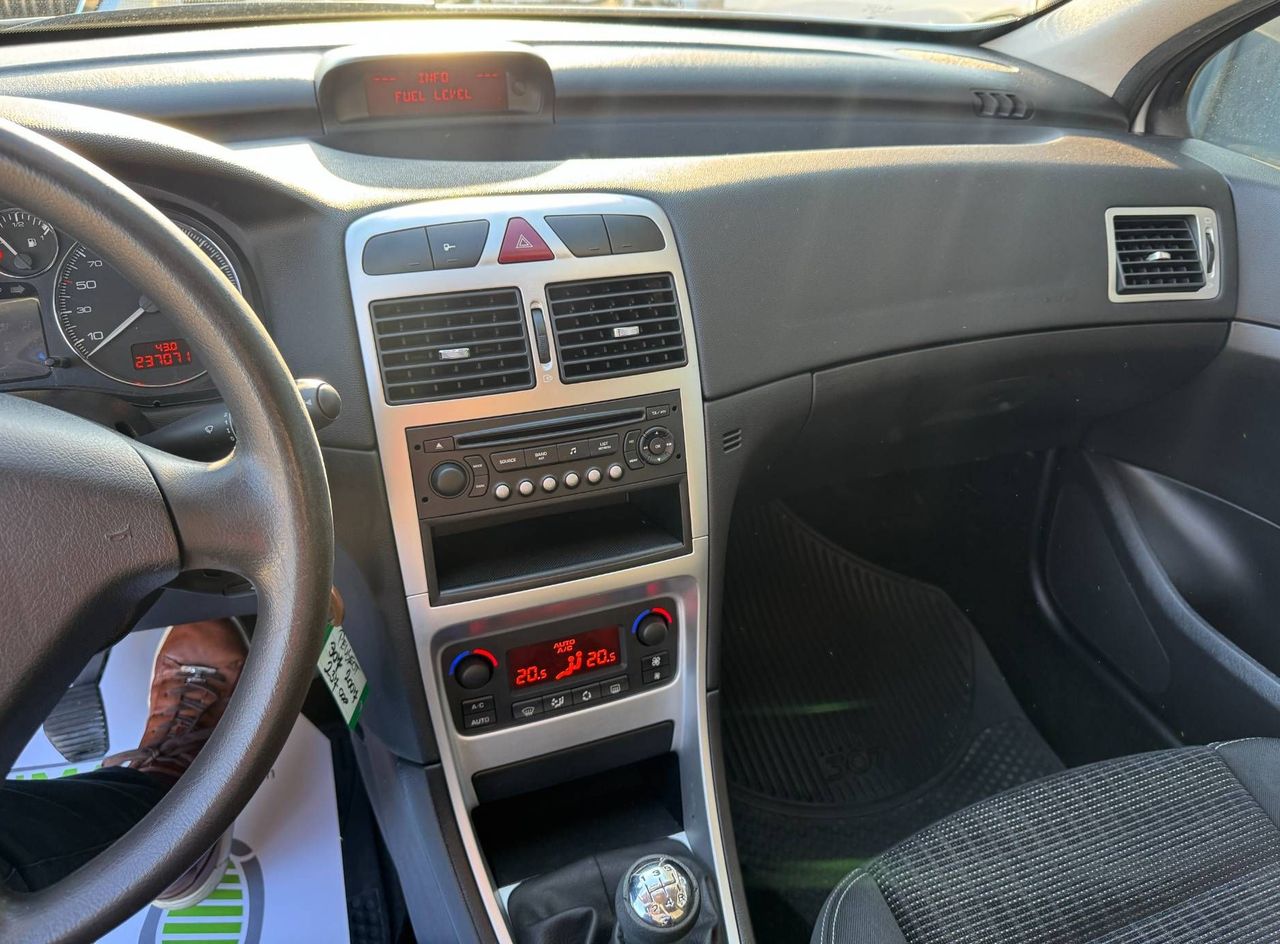 Zunanja slika - Peugeot 307 - D-SIGN°SLO°AVT.KLIMA°ABS°POT.RAČ°EL.POM.STEKEL° .. - 11