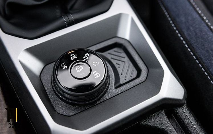 Zunanja slika - Dacia Duster - 1.2 TCe 130 4x4 JOURNEY - 11