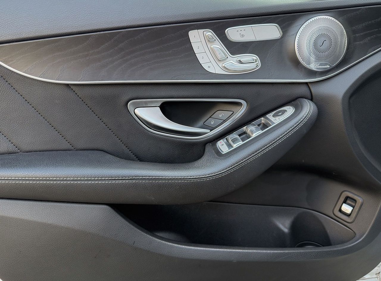 Zunanja slika - Mercedes-Benz C-Razred - C 220 d AMG LINE|FULL LED|EL.SEDEŽI|BURMESTER|18 - 14