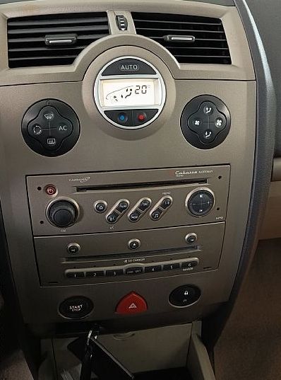 Zunanja slika - Renault Mégane - Megane 2.0 16V PRIVILEGE - 9