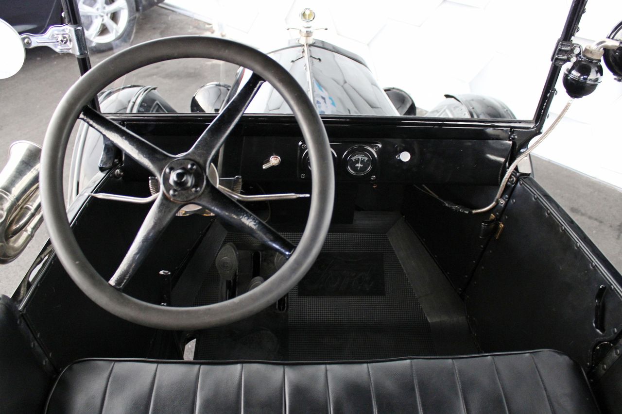 Zunanja slika - Ford Model T - Ford  convertible - 7