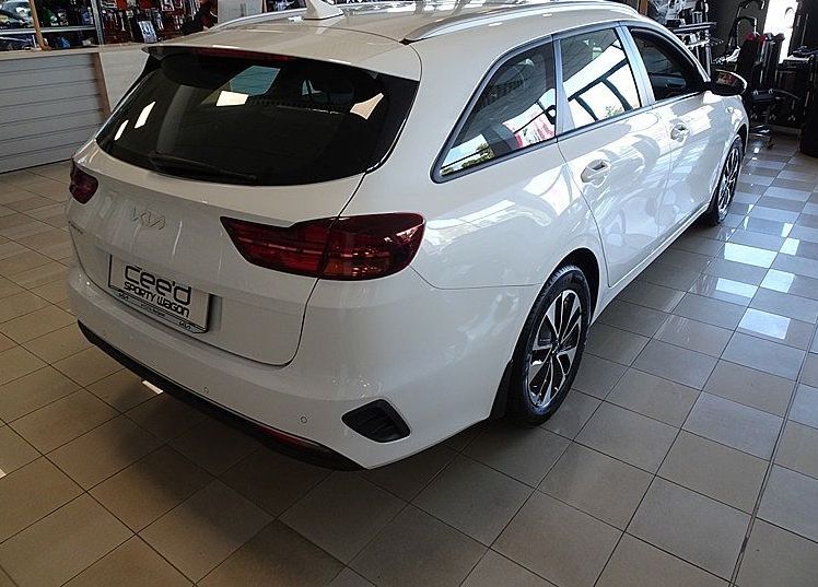 Zunanja slika - KIA Ceed - SW 1.5 T-GDi LX Champion+ ISG. ZIMSKE GUME ZA 1€. 30° - 3