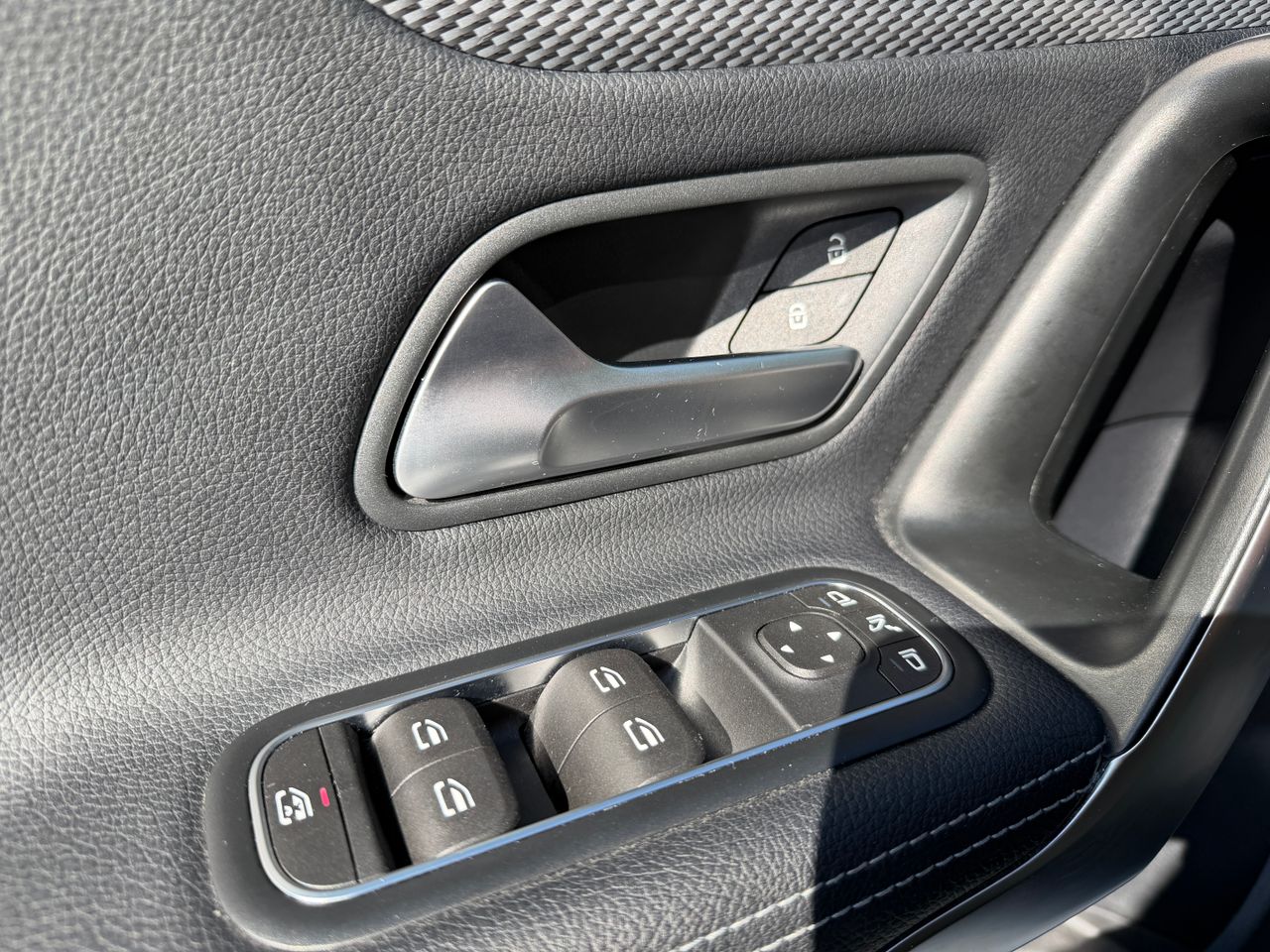 Zunanja slika - Mercedes-Benz A-Razred - A 220 d AMG Line Avt. - 3