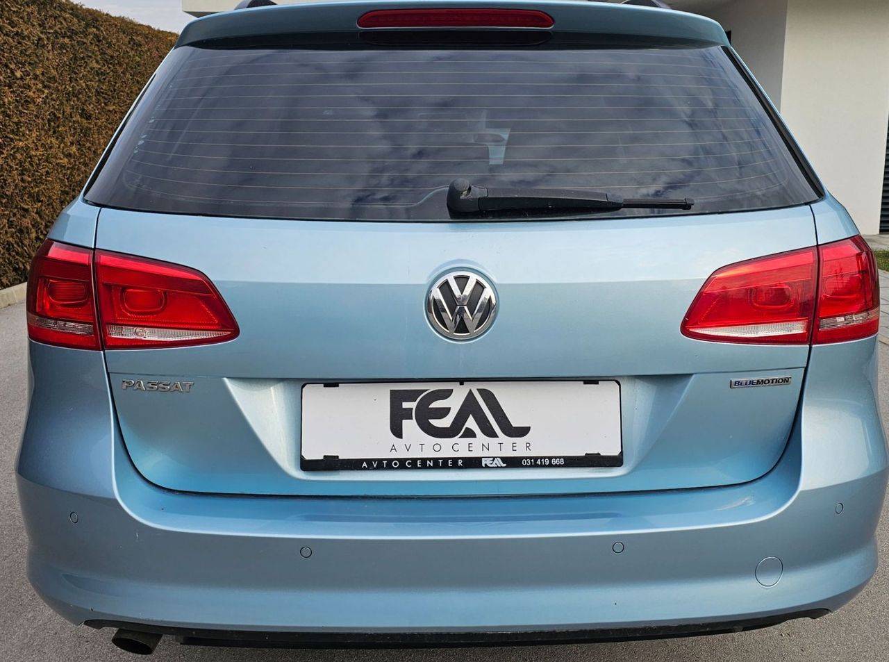 Zunanja slika - VW Passat - Variant 1.6 TDI-ODLIČEN-SERVISNA  KNJIGA-TEMPOMAT... - 8