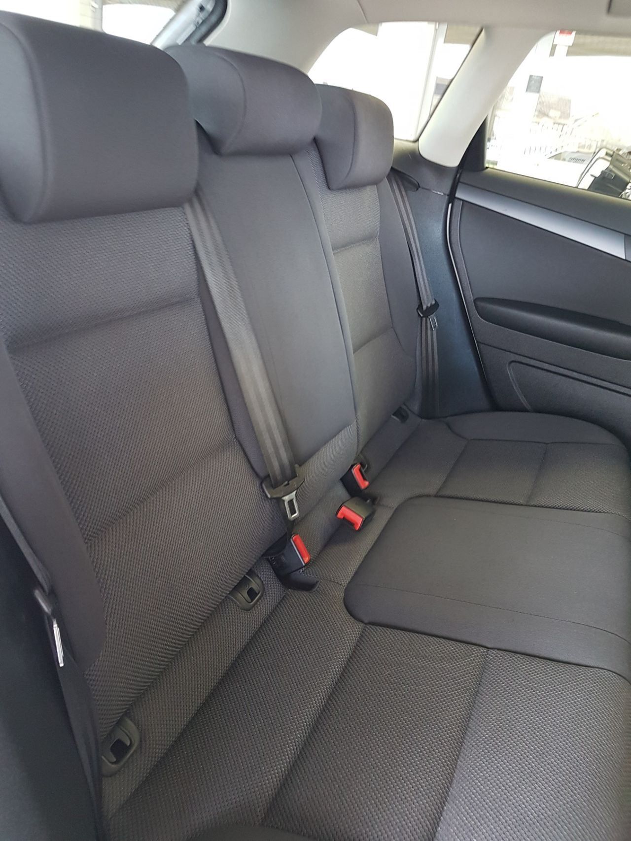 Zunanja slika - Audi A3 - 1,6 TDI AUT. - 13