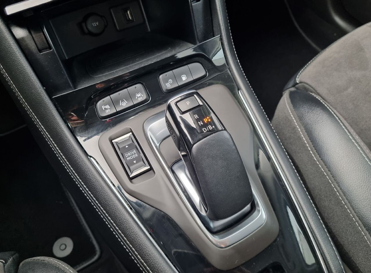 Zunanja slika - Opel Grandland - 1.6 PHEV GSE AUTO 300HP 4WD + POTRJENA KNJIGA - 16