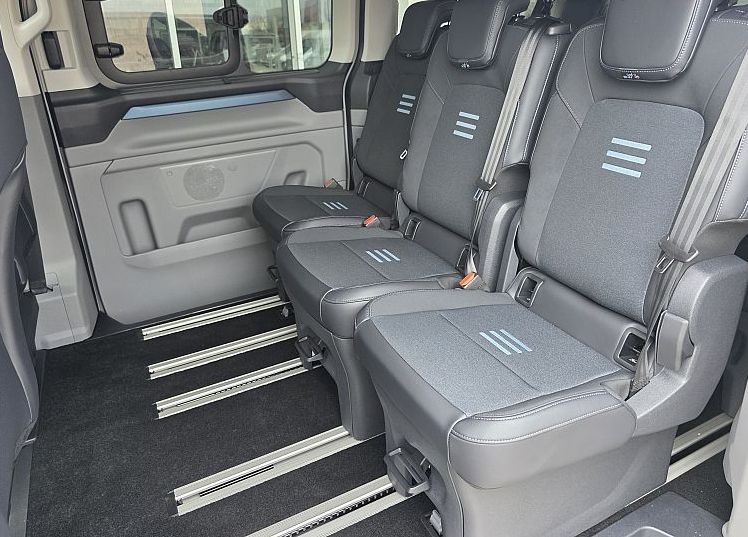 Zunanja slika - Ford Tourneo - Custom ACTIVE 2.0 TDCi 125 kw  170 KM  A8 L1 - 12