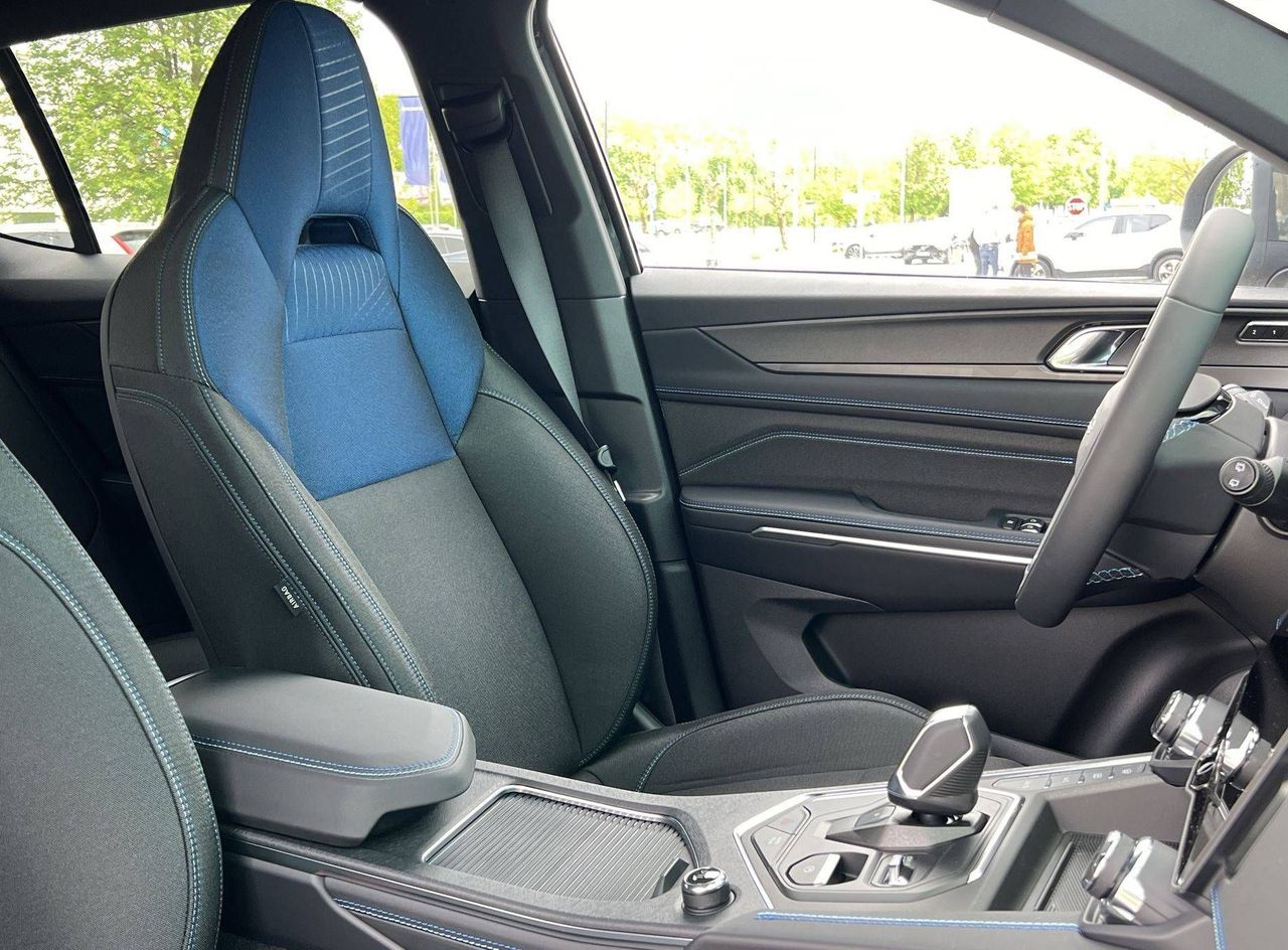 Zunanja slika - Lynk & Co 01 - More 2025 Priključni hibrid - 5