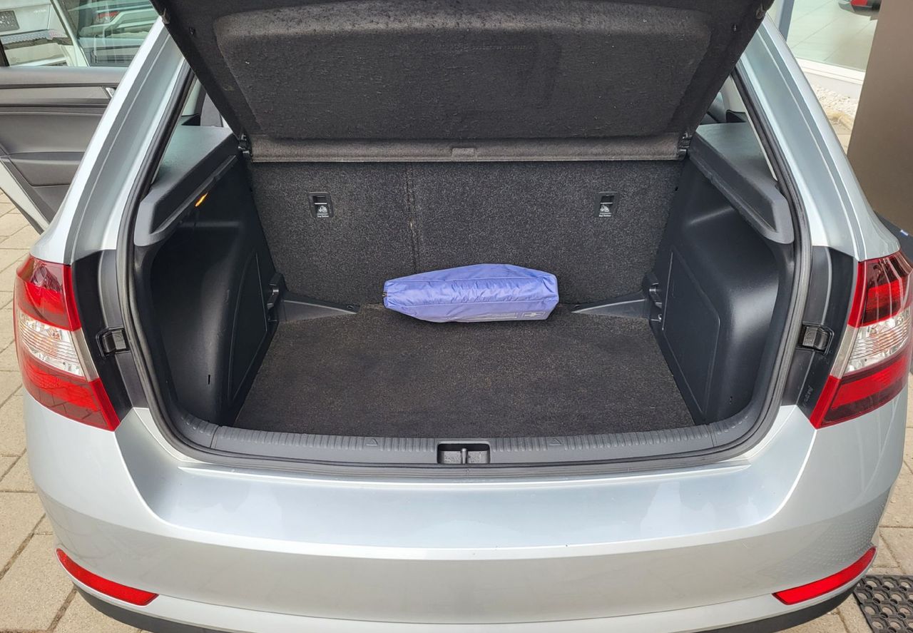 Zunanja slika - Škoda Rapid - 1.0 TSI slo-1last-ac-el.paket-vl.kljuka-Bluetooth - 15