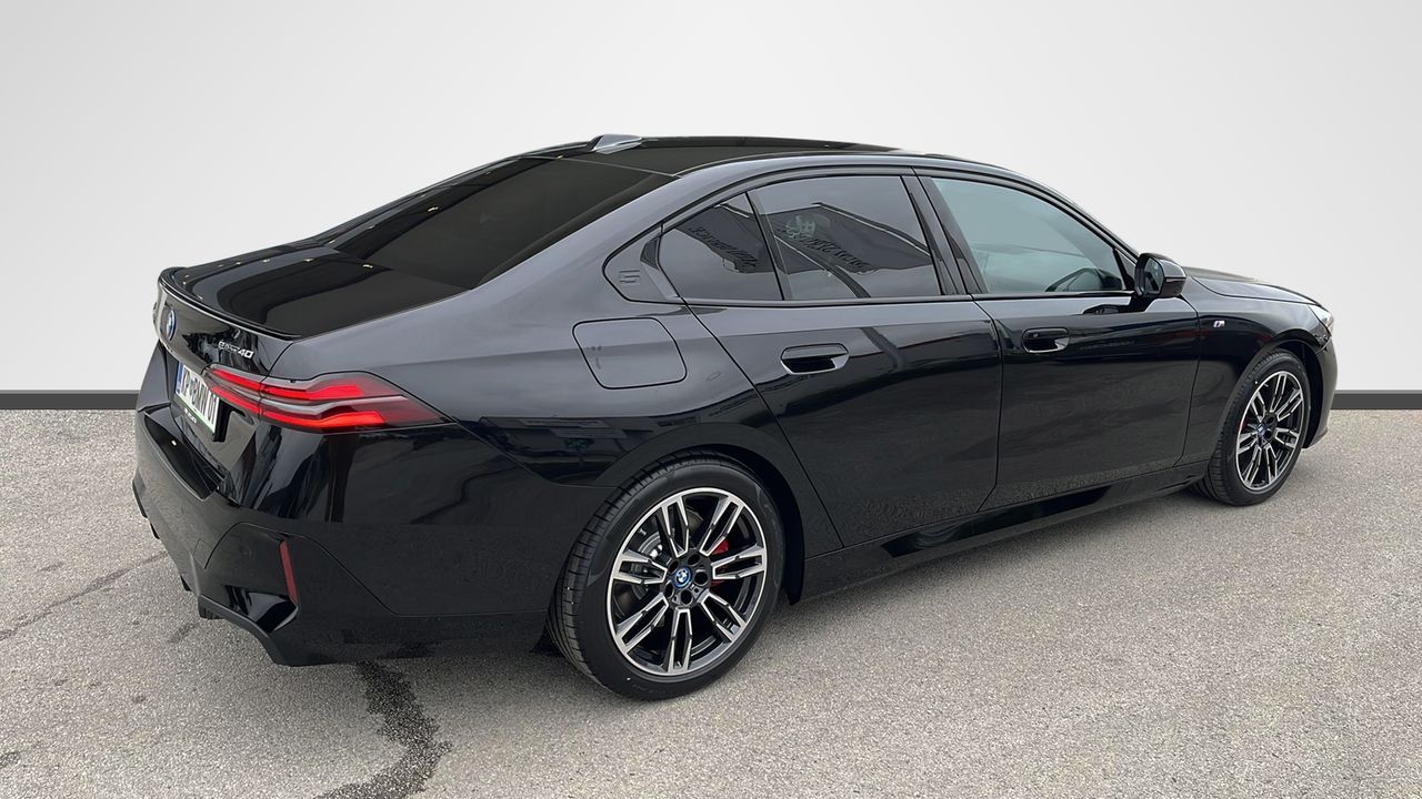 Zunanja slika - BMW i5 - eDrive40 Limuzina - 2