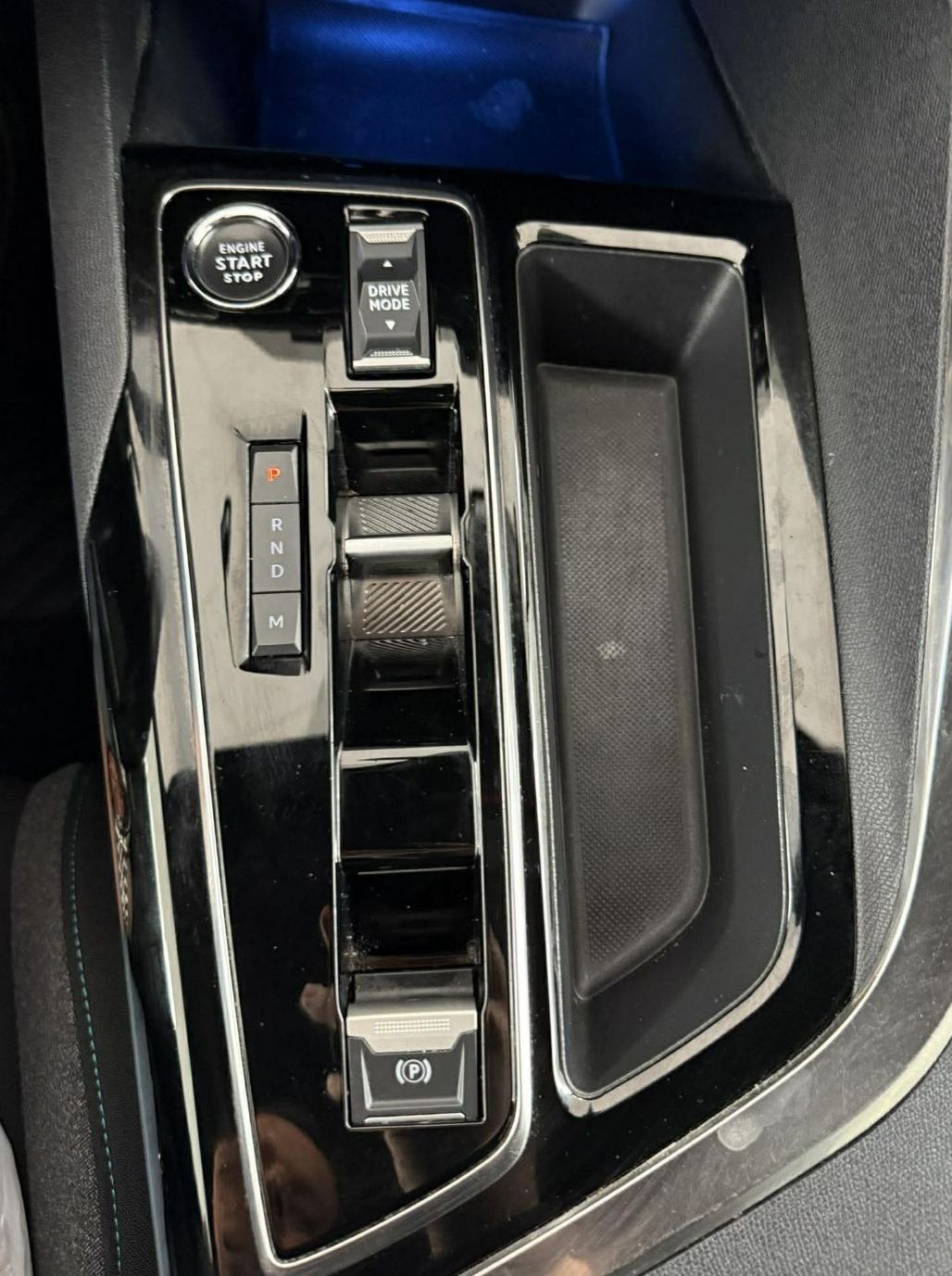 Zunanja slika - Peugeot 5008 - 1.2 PureTech 96 KW Avt.NAVI.KAMERA.2023.13MES.JAMS - 4