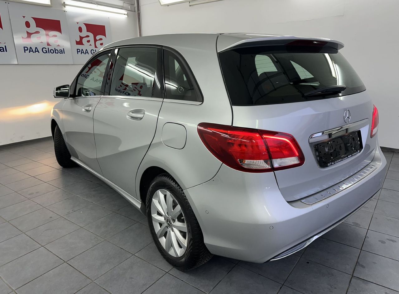 Zunanja slika - Mercedes-Benz B-Razred - B 180 d.NEMŠKI.NAVI.80 KW.SAMO 120.000 KM - 3
