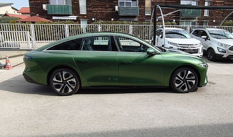 Zunanja slika - Forthing S7 - ZALOGA - 5