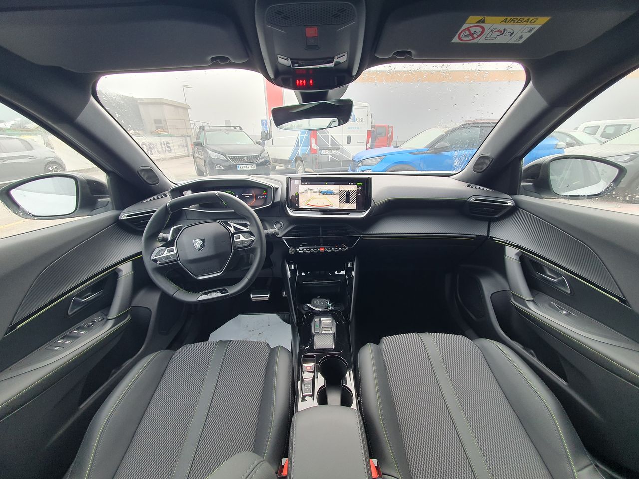 Zunanja slika - Peugeot 2008 - GT HIBRID 145 - 6