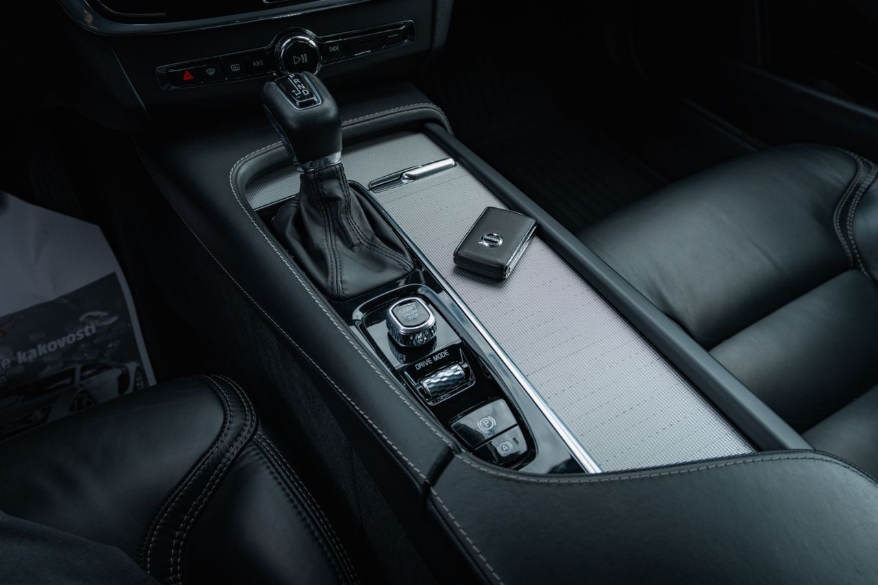 Zunanja slika - Volvo V90 - Cross Country D4 AWD Pro Avt. - 13