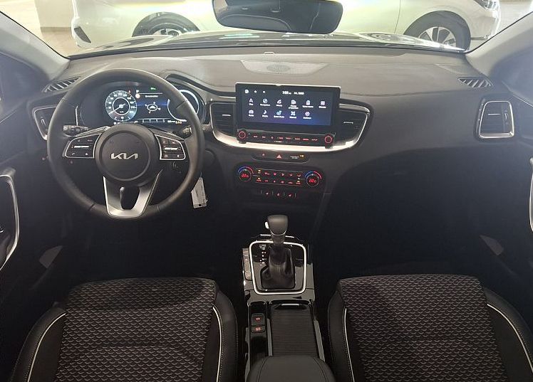 Zunanja slika - KIA XCeed - 1.6 T-GDi EX WAY ISG.7DCT 110.3 kW. VEČ BARV - 8