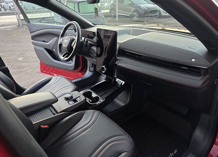 Zunanja slika - Ford Mustang Mach-e - 76kWh 198kW samodejni AWD - SLO -jamstvo - 10