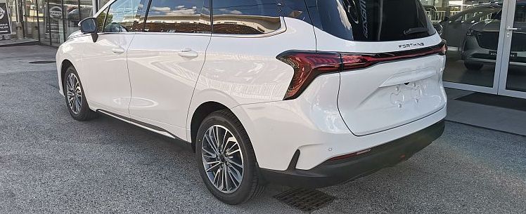 Zunanja slika - Forthing Forthing U Tour - U-Tour MY25 ADAS - NA ZALOGI - 4