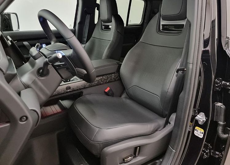 Zunanja slika - Land Rover Defender - 110 OCTA Black Edition P635 4.4 V8 AWD - 8