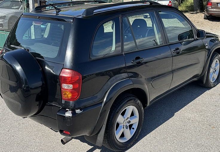 Zunanja slika - Toyota RAV4 - 2.0d 116ks 4x4 °SLO-POREKLO° °SAMO 190.900 km° - 3