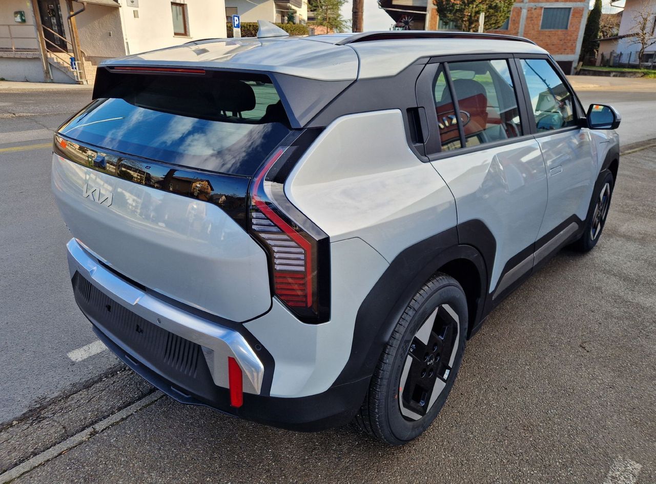 Zunanja slika - KIA EV3 - STAR 58Kw - 7