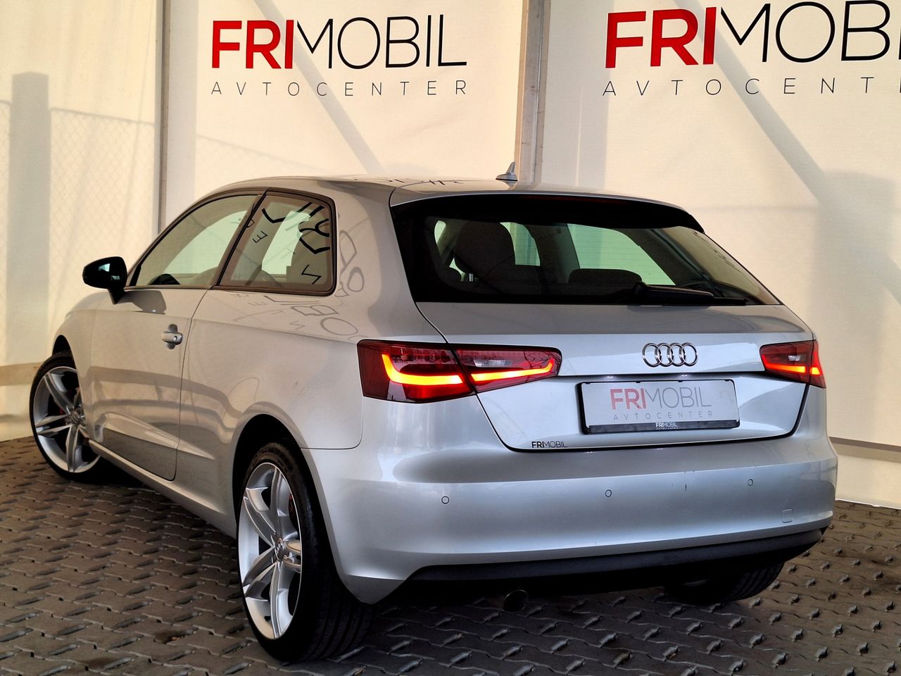 Zunanja slika - Audi A3 - 1,6 TDI Ambition - 5