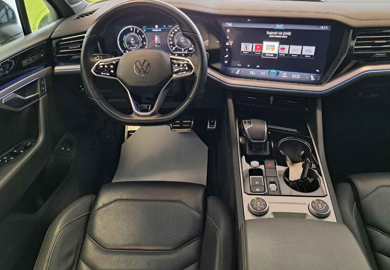Zunanja slika - VW Touareg - V6 TFSI eHybrid R 340  462 -SLO-ODLIČEN- - 8