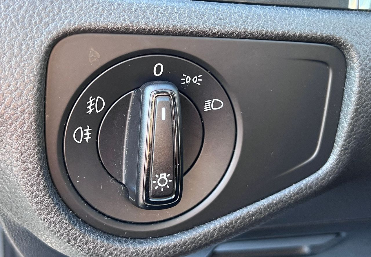 Zunanja slika - VW Golf - Variant 1.6 TDI Trendline 85 115  Park Klima Velik servis - 12