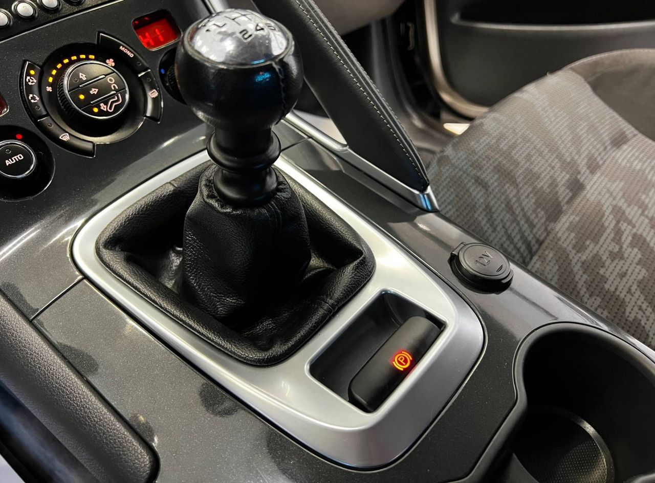 Zunanja slika - Peugeot 3008 - 1.6 HDI-112KM-PDC-TEMP-17COL-KREDIT-BREZ-POLOGA... - 15