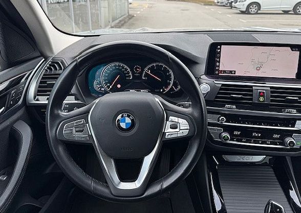 Zunanja slika - BMW X3 - serija : xDrive20d xLINE RADAR MATRIX VIRTUAL KLJUKA MEMORY - 7