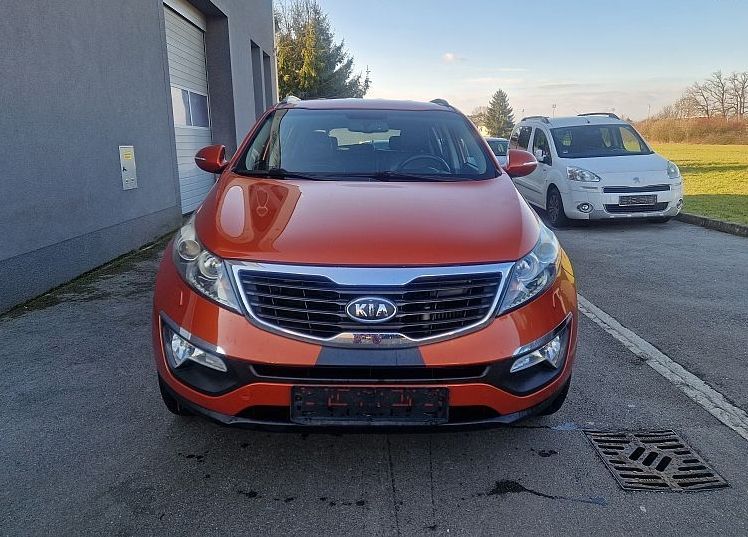 Zunanja slika - KIA Sportage - 2.0 CRDi 100kW Limited AWD - 2
