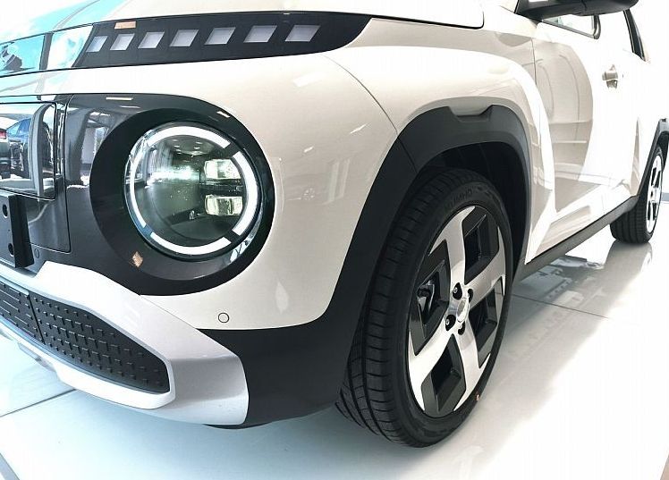 Zunanja slika - Hyundai Inster - 84 KW 49KWH PREMIUM-WINTER-17COL-GRETJE BAT.-VIDEO - 7