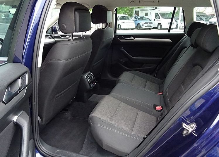 Zunanja slika - VW Passat - Variant 2.0 TDI DSG COMFORTLINE 150KM - 9