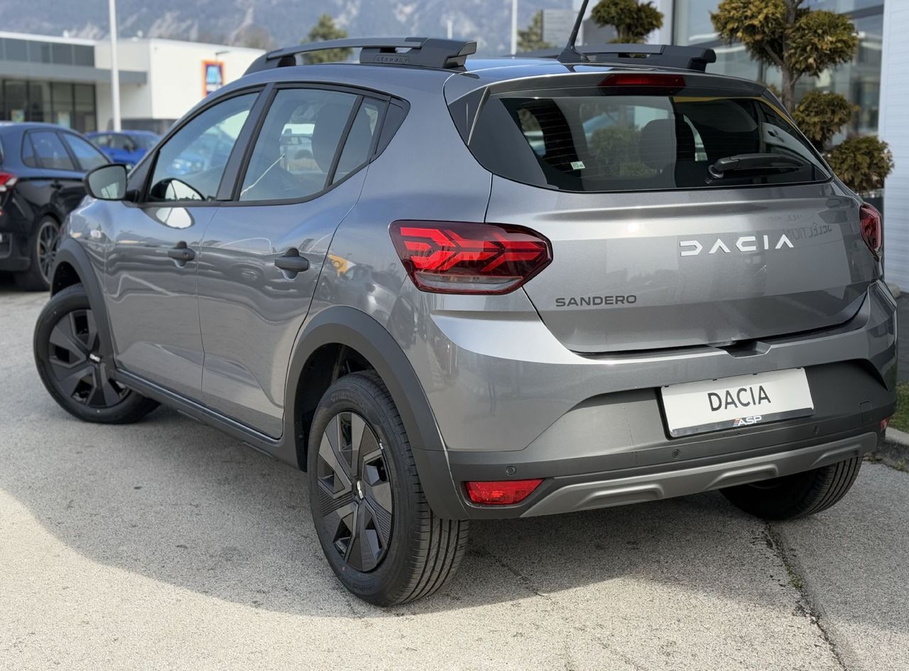 Zunanja slika - Dacia Sandero - 1.0 TCe 110 Stepway Essential - 3