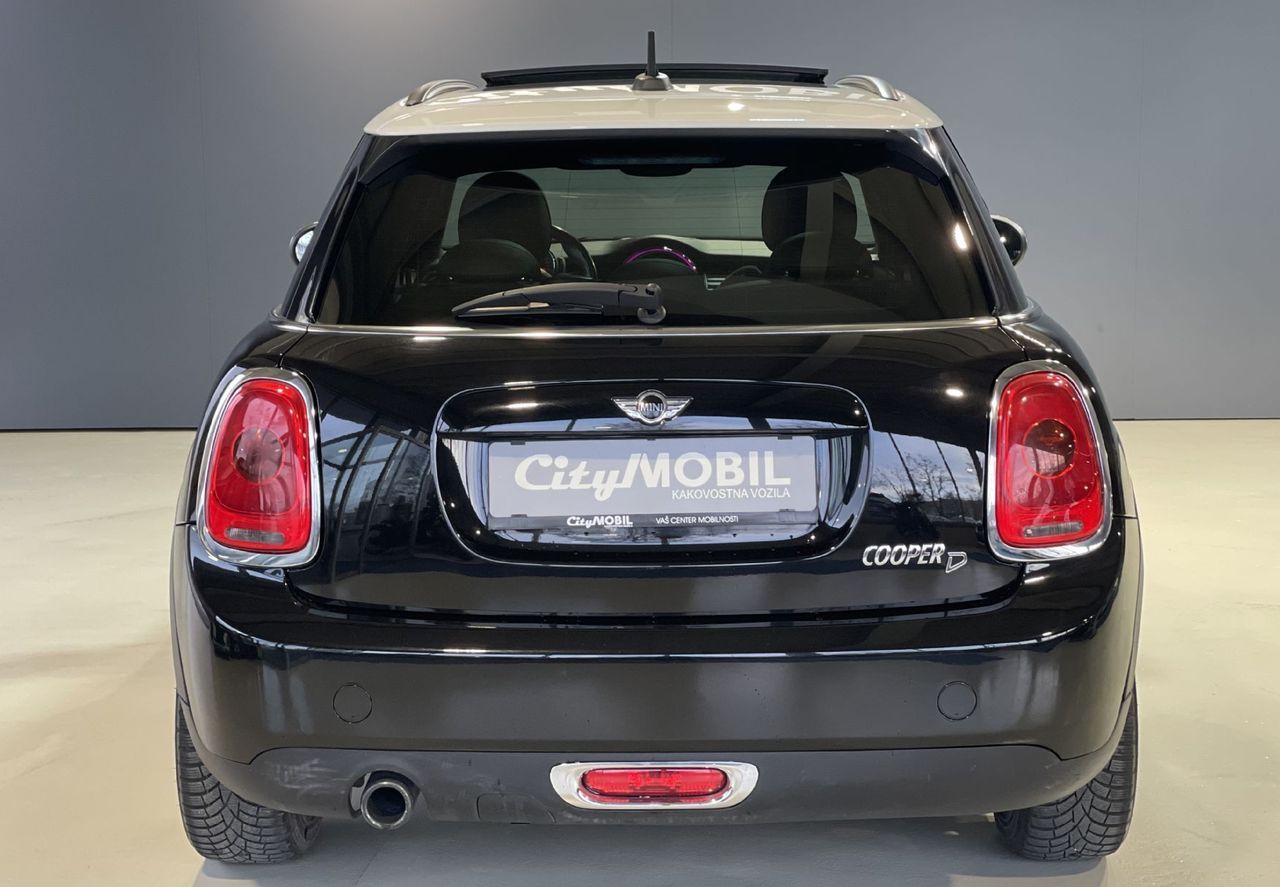 Zunanja slika - MINI Cooper - PANORAMA-NAVIGACIJA-USNJE-GRETJE SEDEŽEV-TEMPOMAT - 6