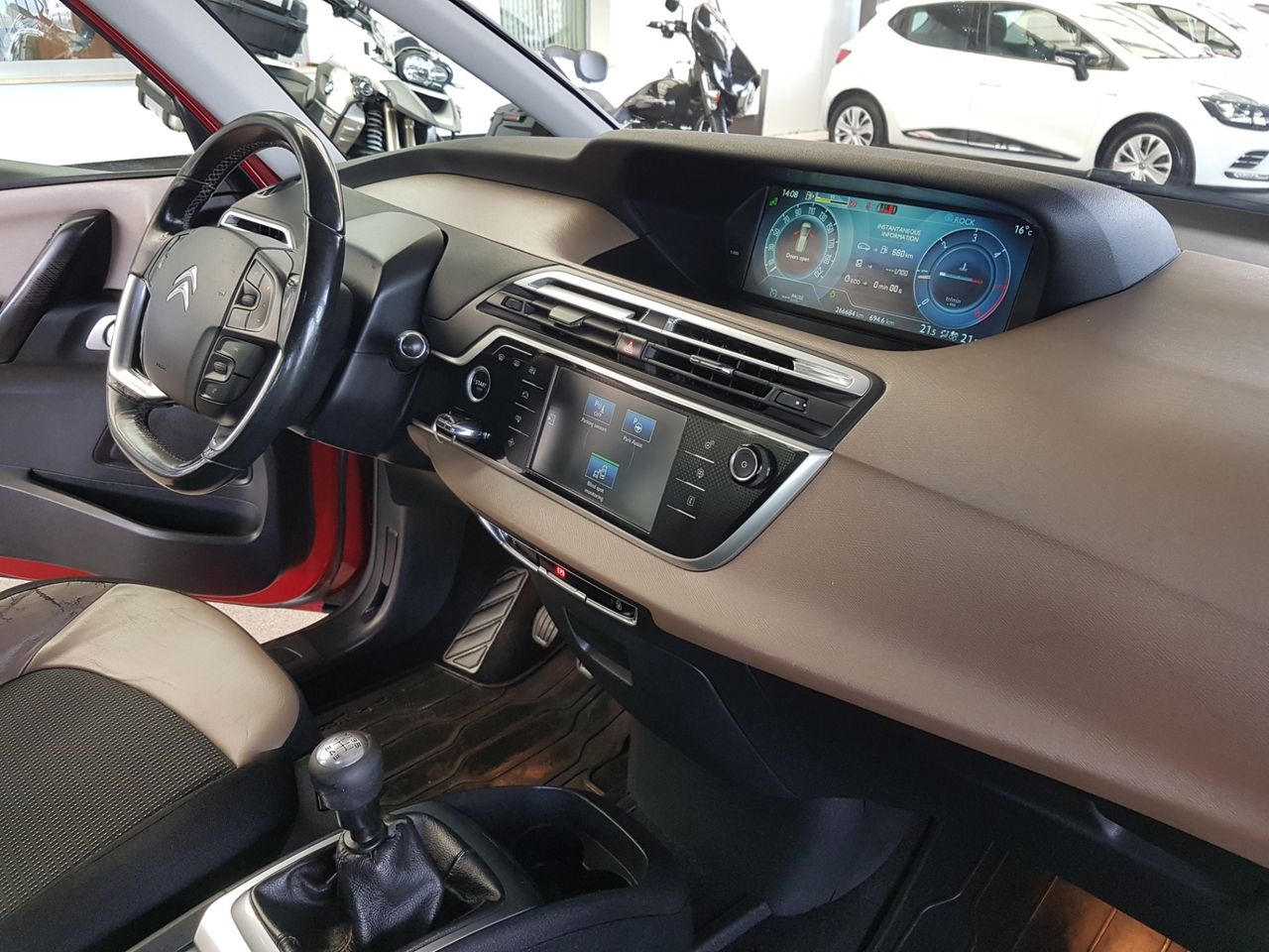 Zunanja slika - Citroën C4 - 1,6 e-HDi Exclusive - 9