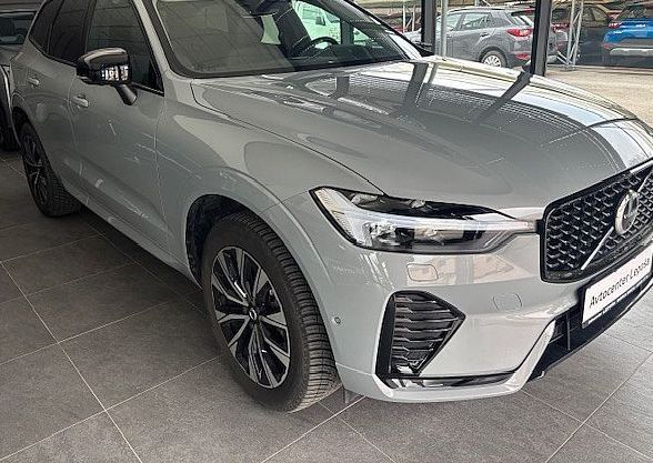 Zunanja slika - Volvo XC60 - B4  P  Plus Dark AT FWD. NAVY. FULL LED.360¨KAMERA - 1