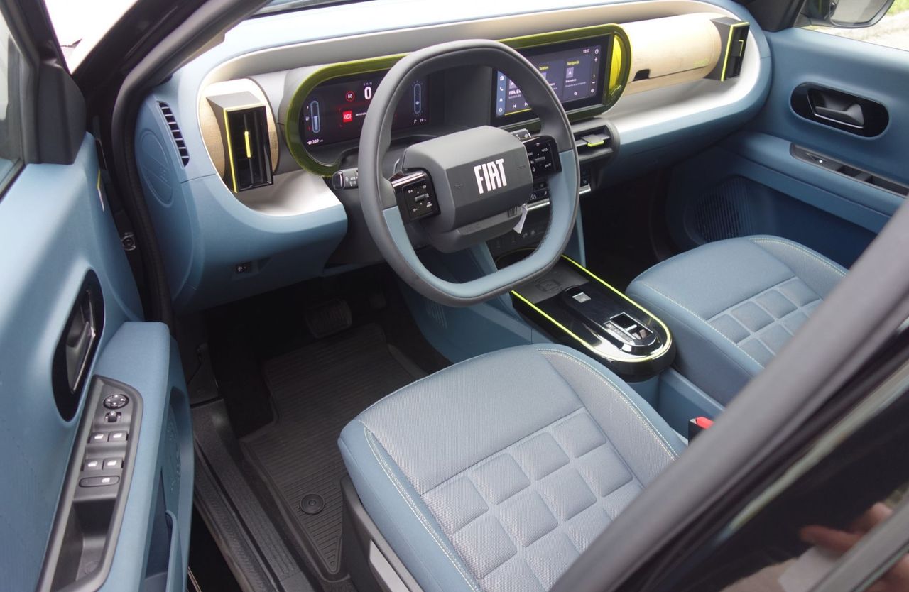 Zunanja slika - Fiat Grande Panda - 1.2 110 e-Hybrid  AT La prima - 6