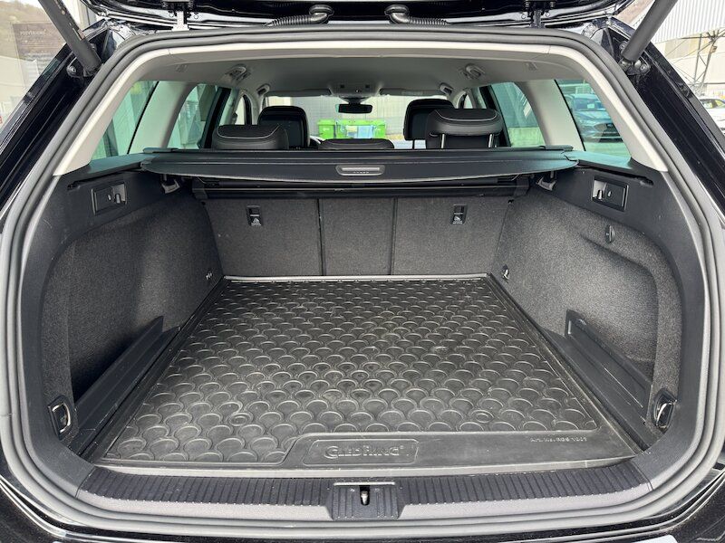 Zunanja slika - VW Passat Variant - 2.0 TDI BMT ELEGANCE AVT 200KM IQ LED ACC MASAŽNI - 10