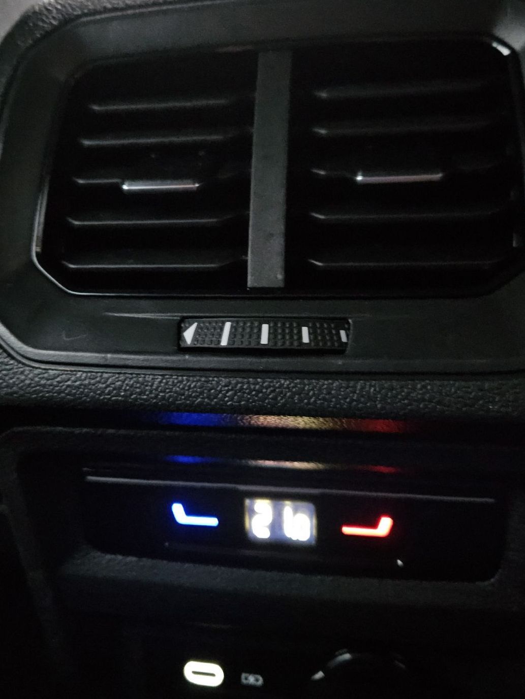 Zunanja slika - Seat Tarraco - 2.0 TDI 110KW  DSG Business +ACC+12.MES.JAM.+LED+ - 14