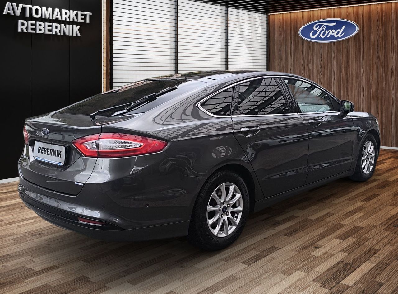 Zunanja slika - Ford Mondeo - 2.0 TDCi 150PS Titanium SLO-1.LAST.-LED-PANORAMA - 2