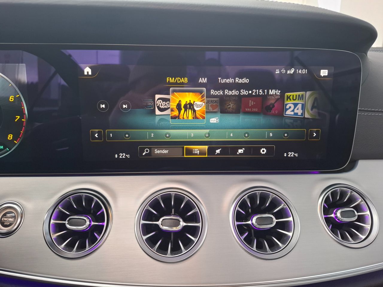 Notranja slika - Mercedes-Benz E-Razred - E200 AMG LINE AVTOMATIK-BURMESTER HI-FI-KOT NOV - 33