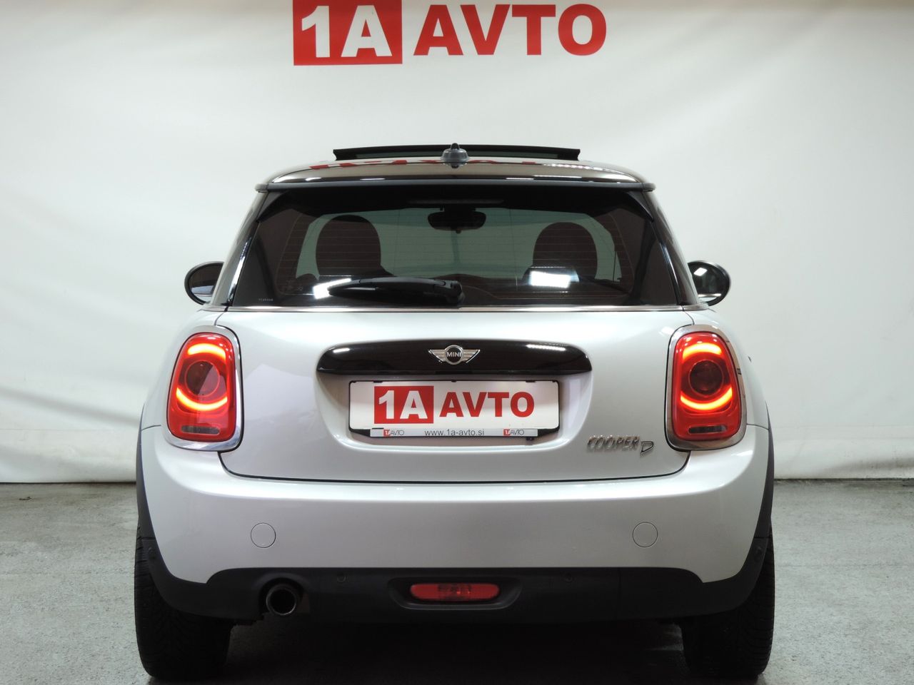 Zunanja slika - MINI Cooper - D 116 Avt. PANORAMA-LED-AVT. KLIMA-DELNO USNJE.. - 6