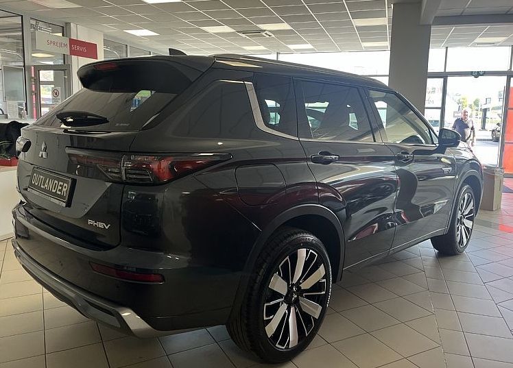 Zunanja slika - Mitsubishi Outlander - 2.4 PHEV INSTYLE NA ZALOGI - 5