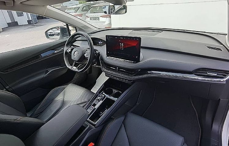 Zunanja slika - Škoda Enyaq - IV 80-PANO-ACC-360 KAM-TOPLOTNA - 7